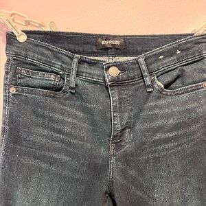 Express Barely Boot Mid Rise. Dark Blue Jeans Classic Style. Excellent cond.
